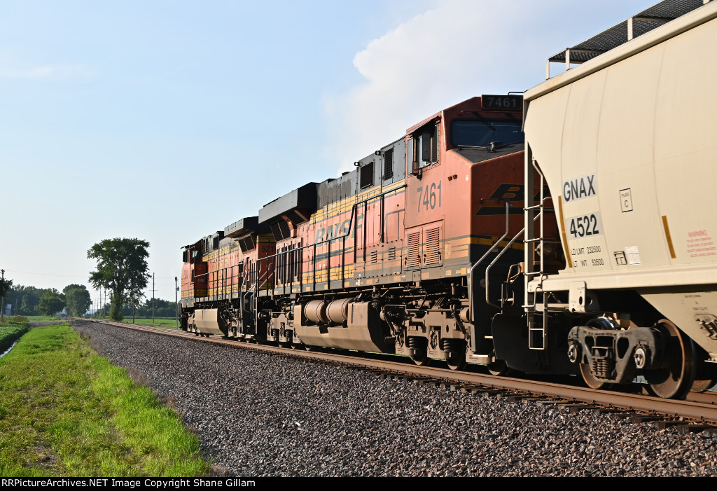 BNSF 7461 Roster shot